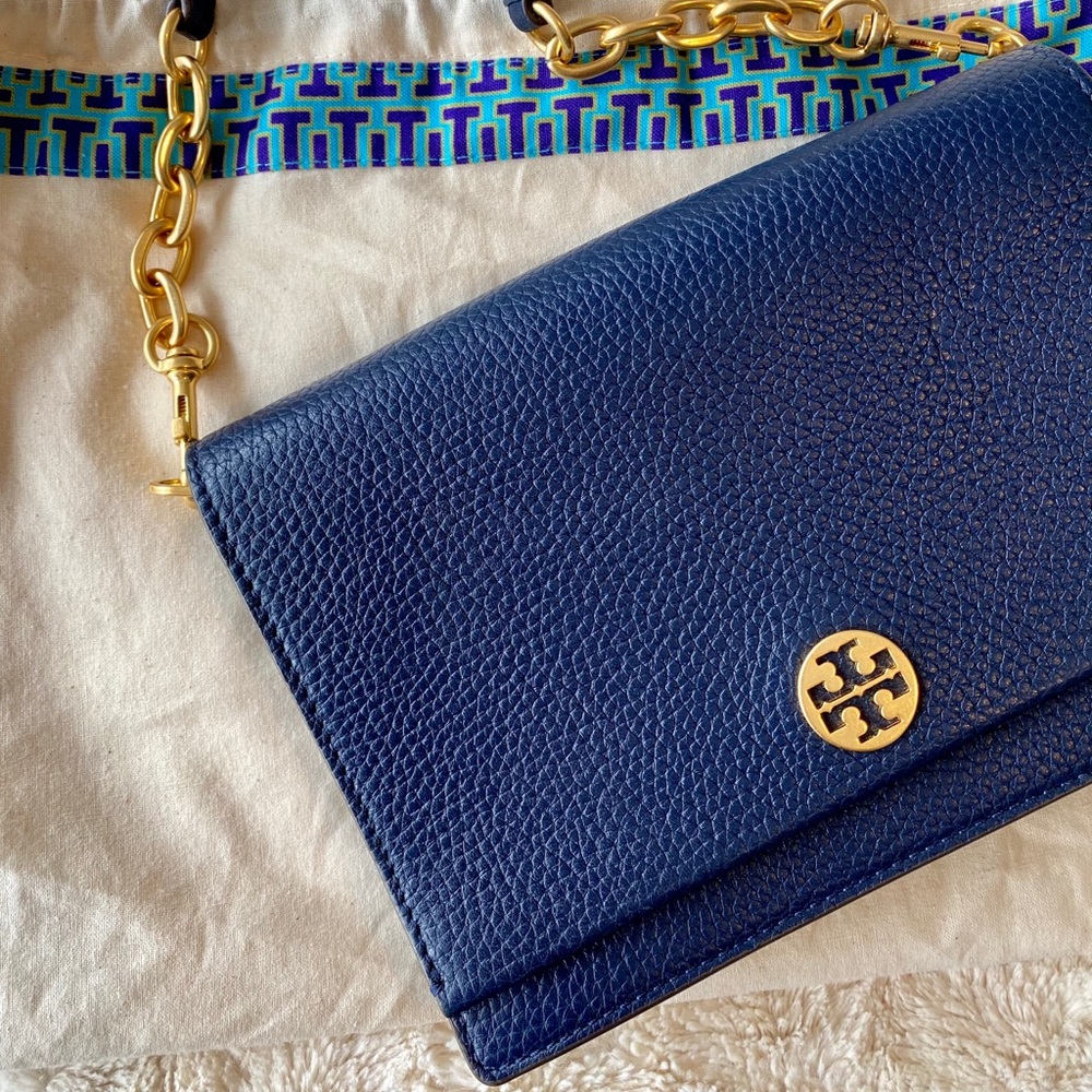 Authentic Tory Burch Emerson Leather Bag